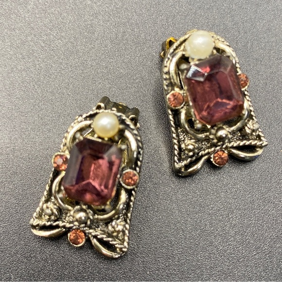 Vintage Clip On Earrings Purple Stone & Faux Pearl - Picture 5 of 7